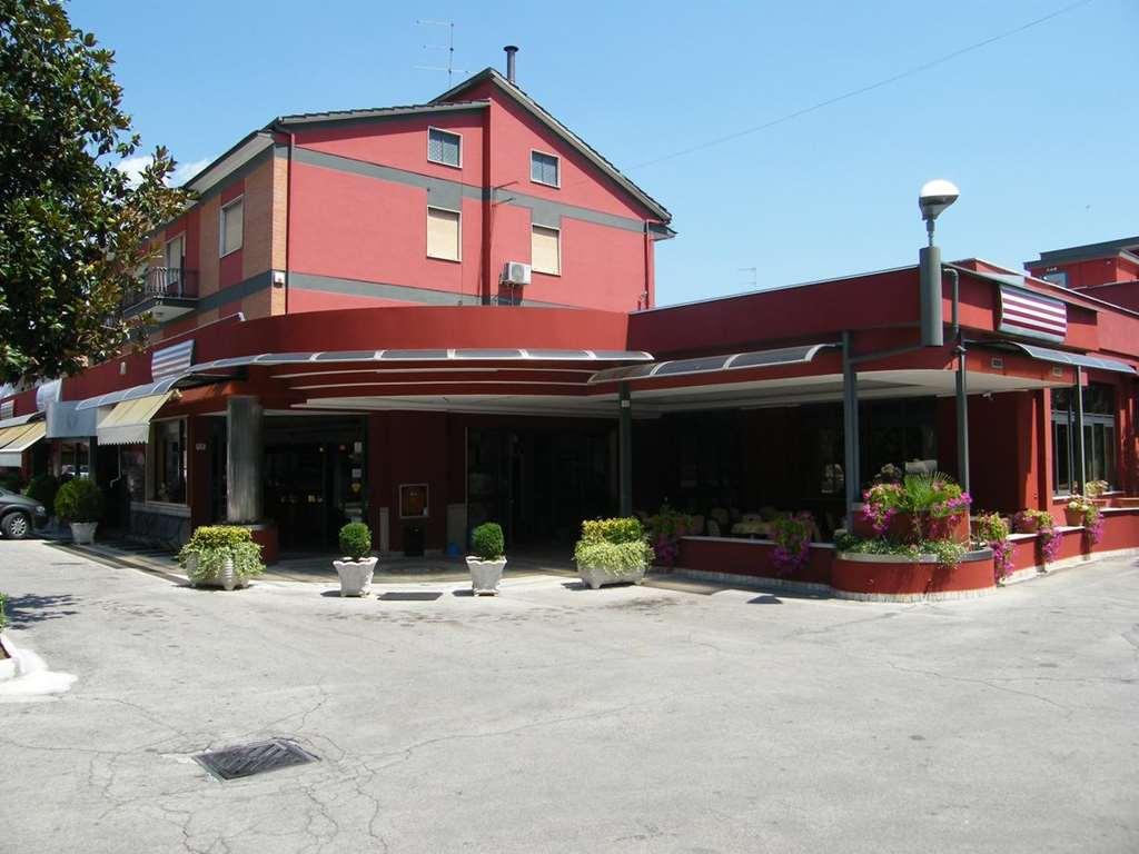 Hotel Residence Memmina Frosinone Exterior foto