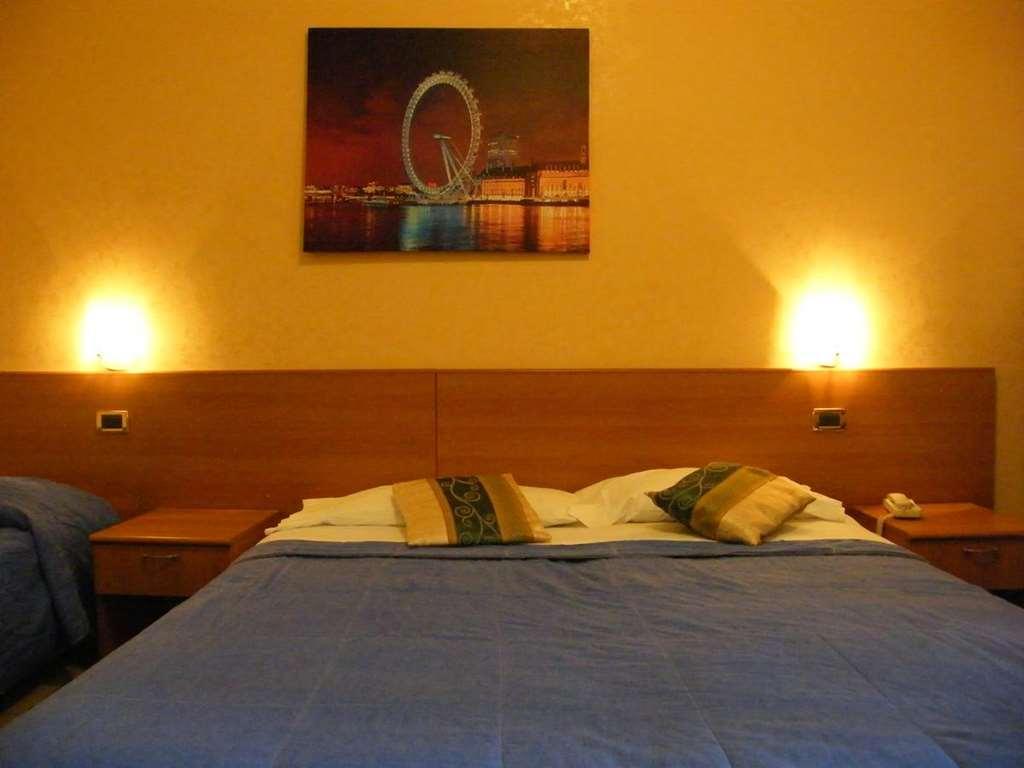Hotel Residence Memmina Frosinone Zimmer foto