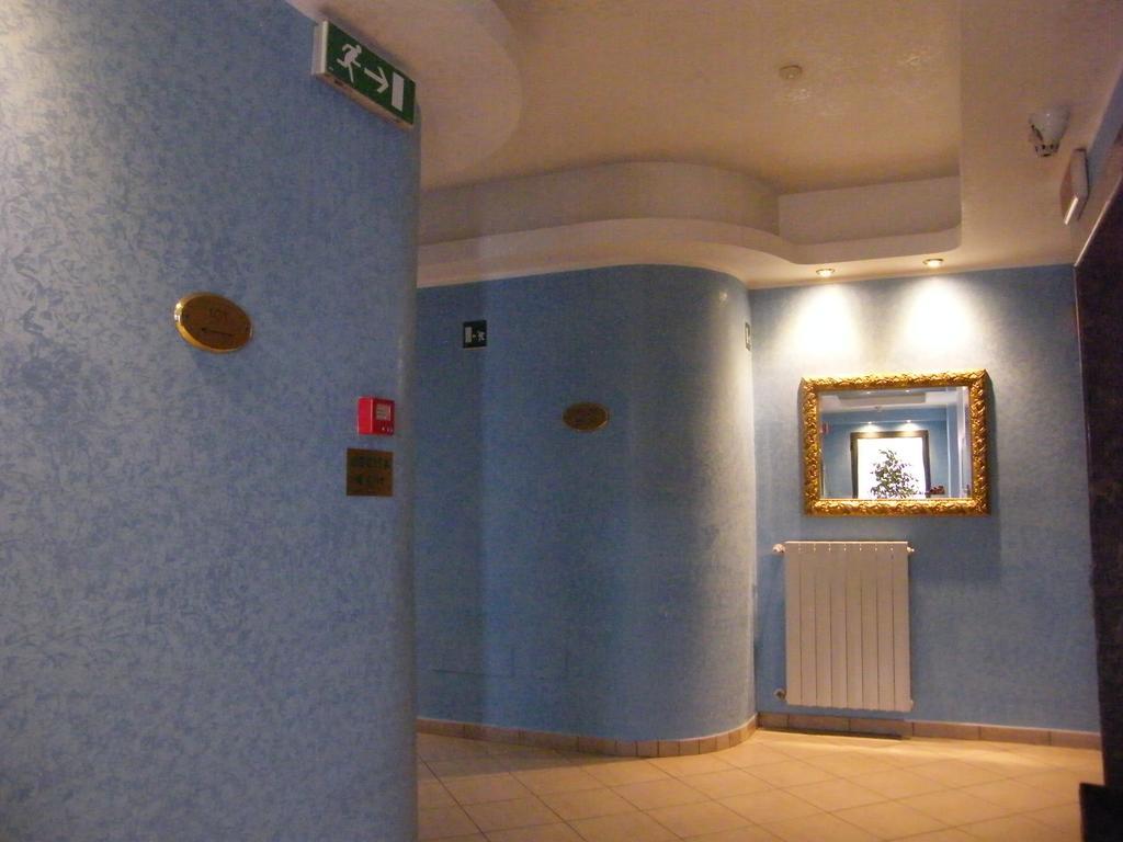 Hotel Residence Memmina Frosinone Zimmer foto